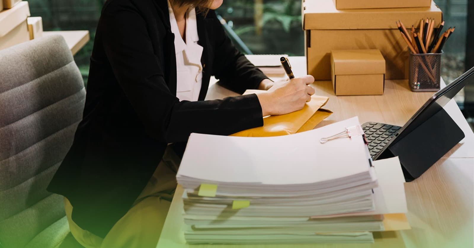 Temukan contoh surat kerjasama outsourcing dengan format penyusunannya yang tepat melalui artikel ini.